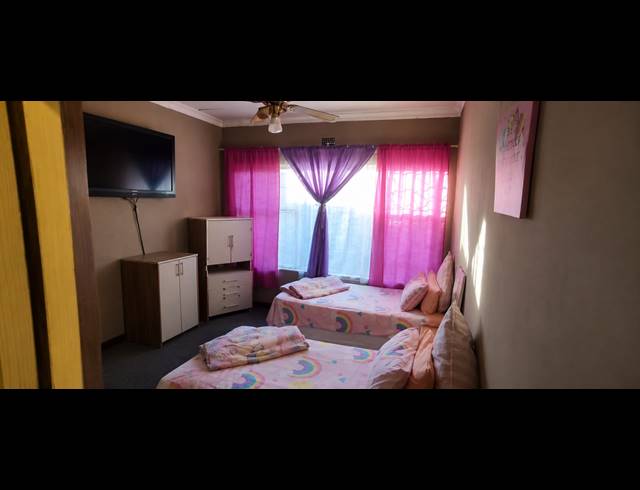 3 BEDROOM HOUSE FOR SALE IN SONLAND PARK